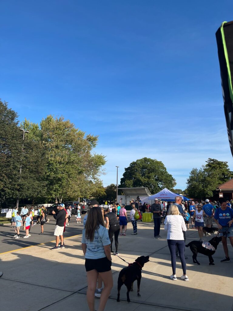 original-967539FA-2DDA-4FD5-9B19-3E19E516851A Spine Medicine & Surgery of Long Island team at the America’s VetDogs 5K & Dog Walk in Smithtown.