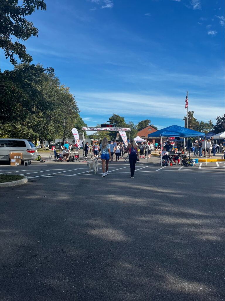 processed-EBE8E785-5A44-44C6-AD86-1D0DD4443101 Spine Medicine & Surgery of Long Island team at the America’s VetDogs 5K & Dog Walk in Smithtown.